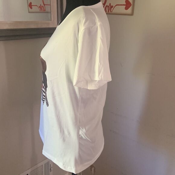 NIP “mom of boys “ soft short sleeve white tee size XL fits more like a L - Picture 5 of 7